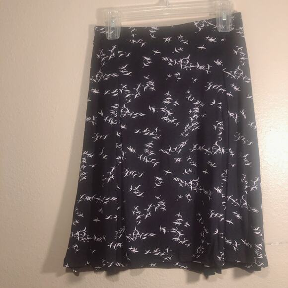 Sade New York Black Flying Bird Print Skirt - Picture 7 of 8